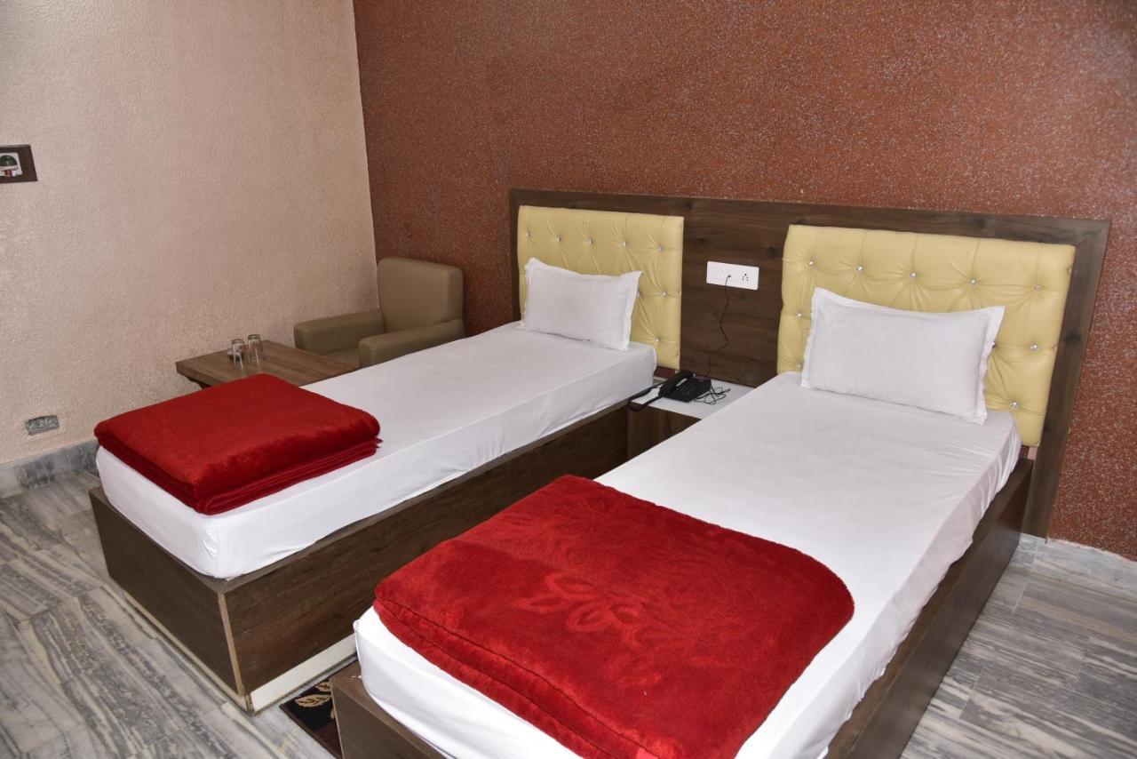 Hotel royal surya Gaya Dış mekan fotoğraf